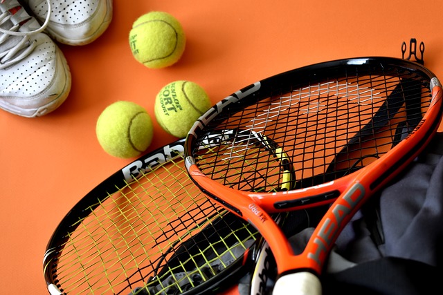 vybavení na tenis